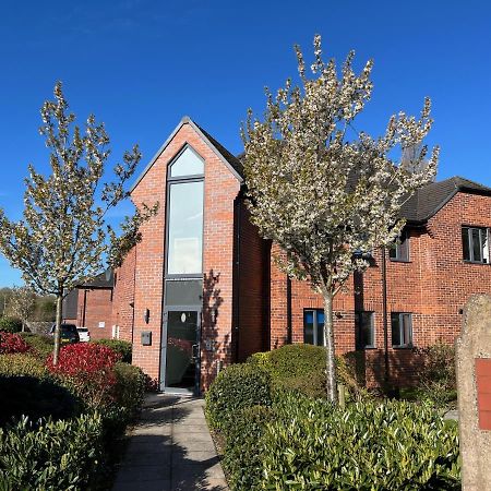 Cross Court, Stafford By Bell Apartments المظهر الخارجي الصورة