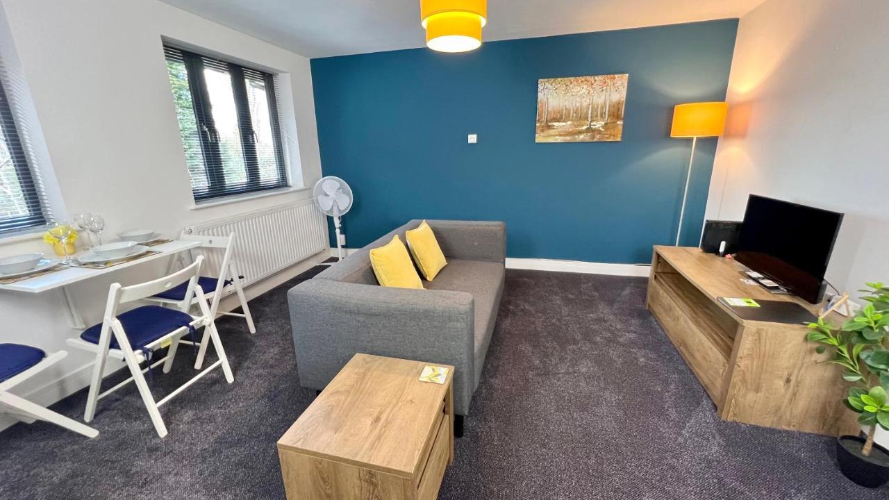 Cross Court, Stafford By Bell Apartments المظهر الخارجي الصورة