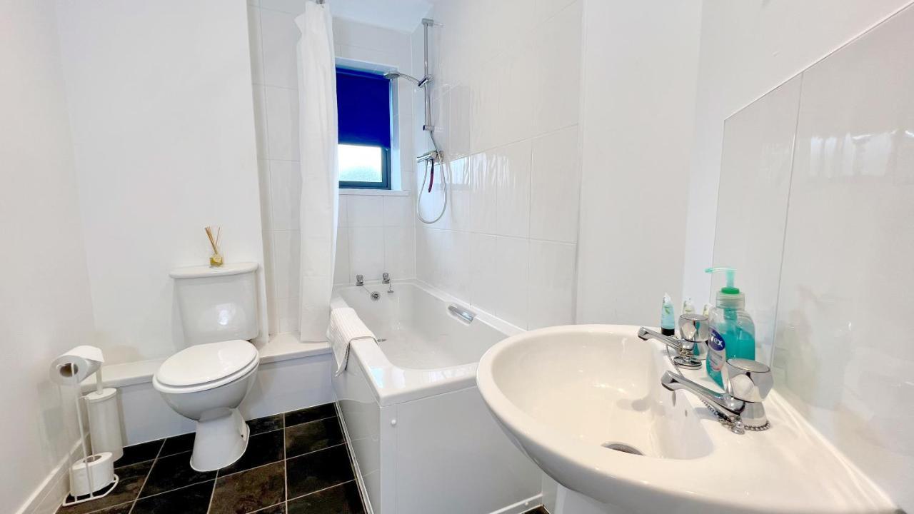 Cross Court, Stafford By Bell Apartments المظهر الخارجي الصورة