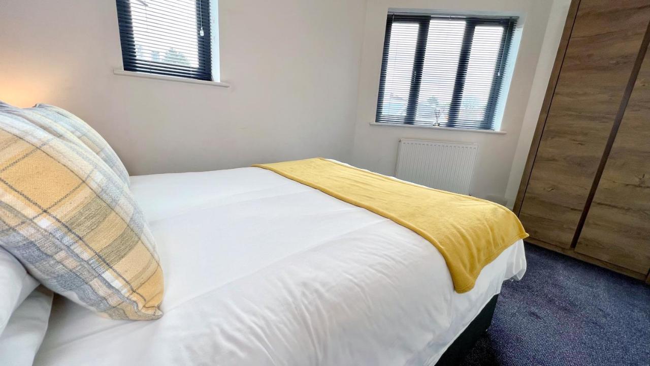 Cross Court, Stafford By Bell Apartments المظهر الخارجي الصورة
